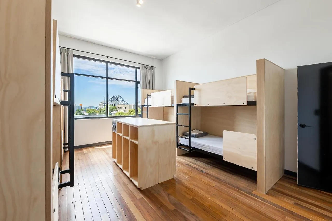 Bunk Brisbane Hostel Fortitude Valley